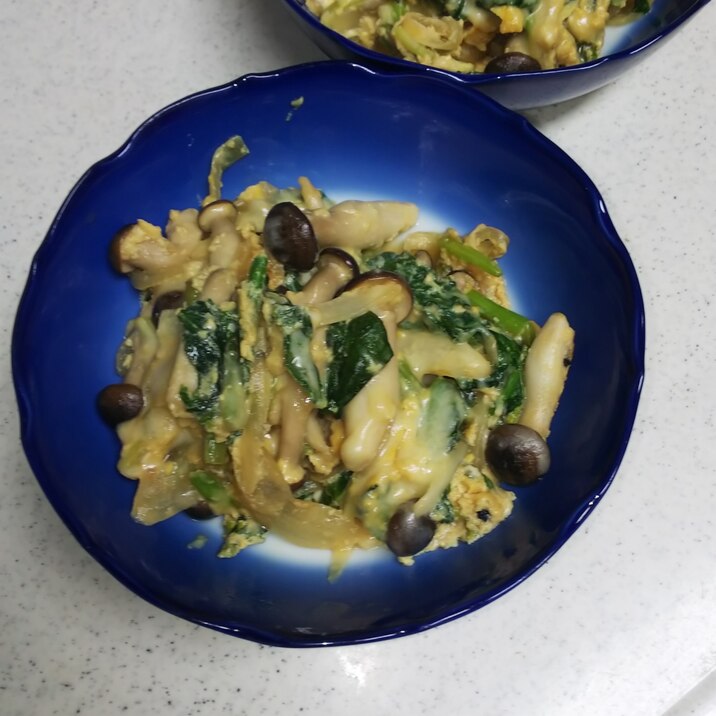 玉ねぎ ほうれん草 しめじのチーズ卵炒め レシピ 作り方 By Ono 楽天レシピ